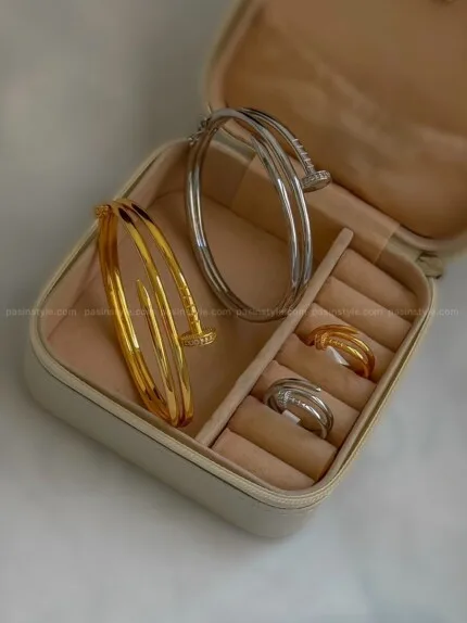 ست دستبند و انگشتر کارتیه میخی استیل