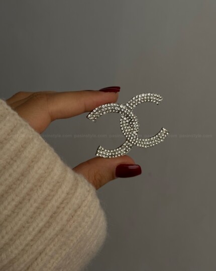 سنجاق سینه چنل