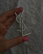 گل سینه ایو سن لورن