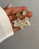 گوشواره گل صدفی