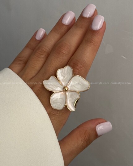 انگشتر گل میناکاری